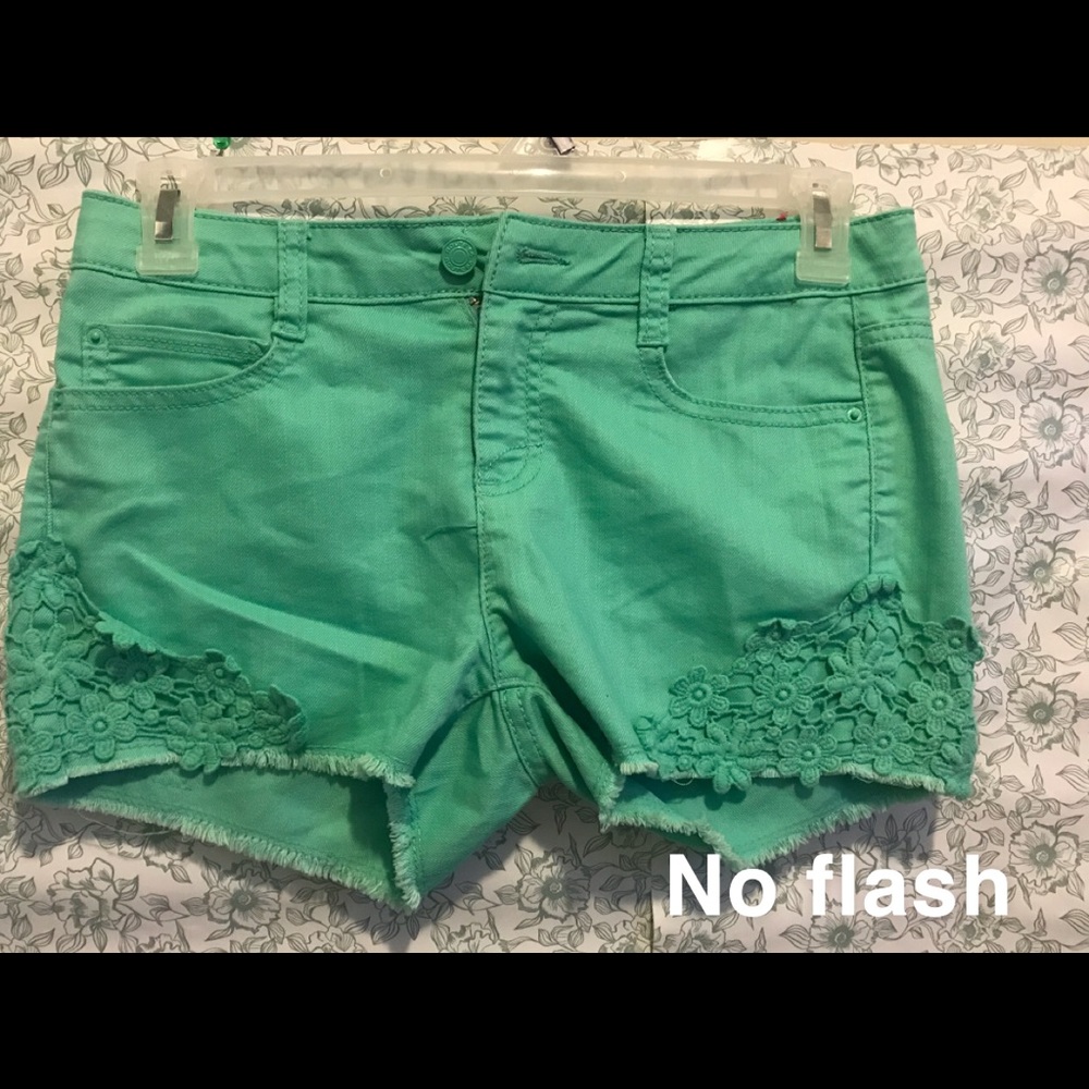 Teal Blue Floral Print Shorts!